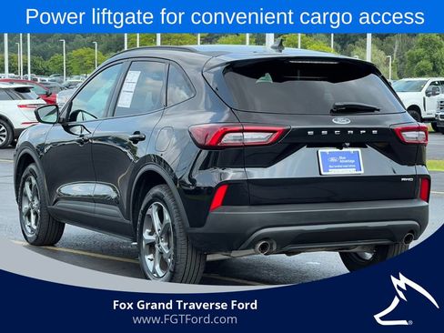 Certified 2025 Ford Escape ST-Line Select AWD/4WD image 37