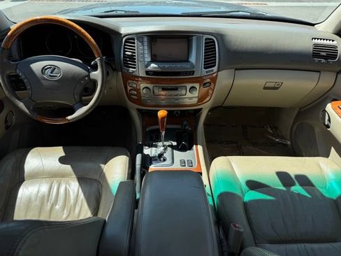Used 2005 Lexus LX 470 4WD image 11