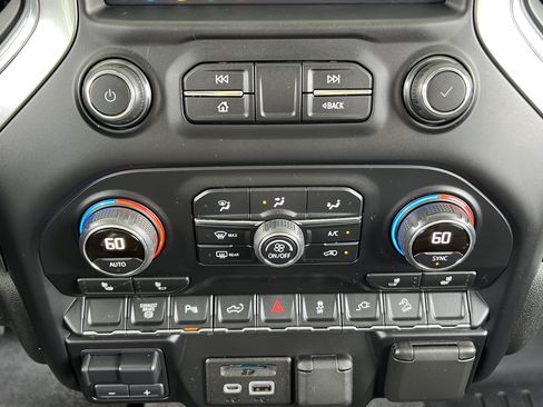 Used 2020 Chevrolet Silverado 3500 LTZ w/ Safety Package AWD/4WD image 28