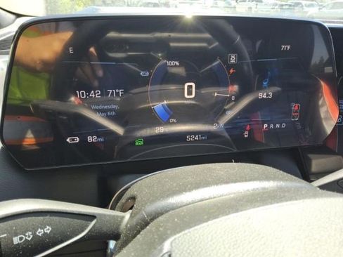 Used 2025 Chevrolet Equinox EV RS w/ Convenience Package II FWD image 19