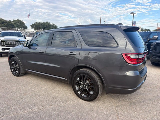 Used 2025 Dodge Durango R/T w/ Blacktop Package AWD/4WD image 3