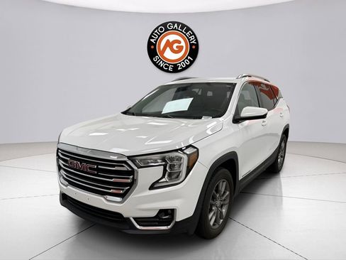 Used 2022 GMC Terrain SLT AWD/4WD image 7