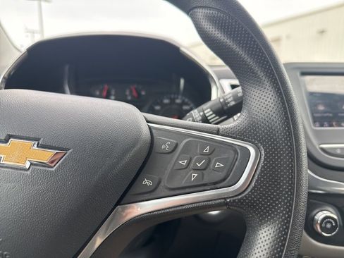 Used 2023 Chevrolet Equinox LS image 23