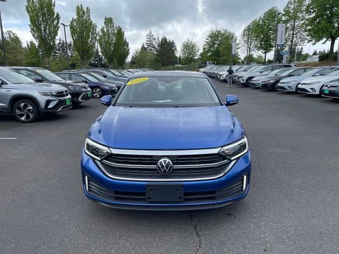 Certified 2023 Volkswagen Jetta SEL FWD image 2