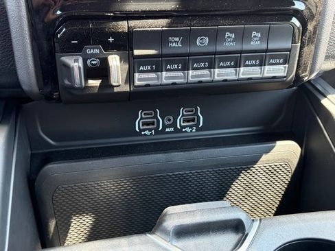 New 2026 RAM 2500 Big Horn AWD/4WD image 28