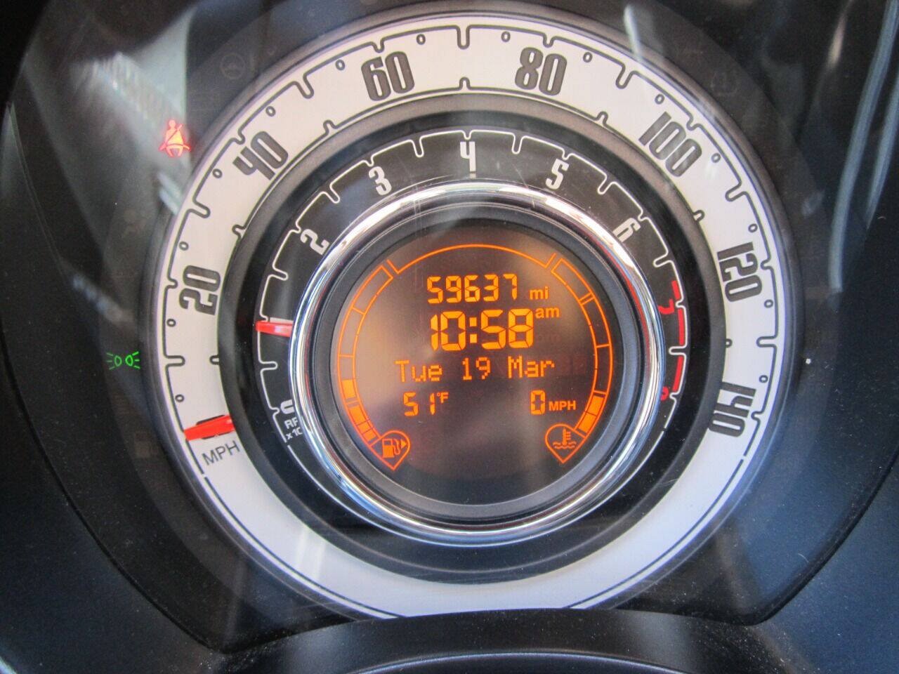 Used 2013 FIAT 500 Pop FWD image 9