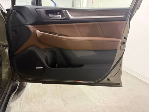 Used 2019 Subaru Outback 3.6R Touring w/ Popular Package #3A image 28