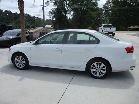 Used 2015 Volkswagen Jetta SE FWD image 23