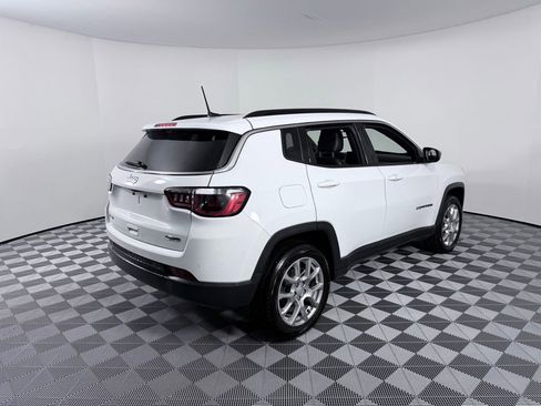 Used 2023 Jeep Compass Latitude w/ Sun and Sound Group image 6