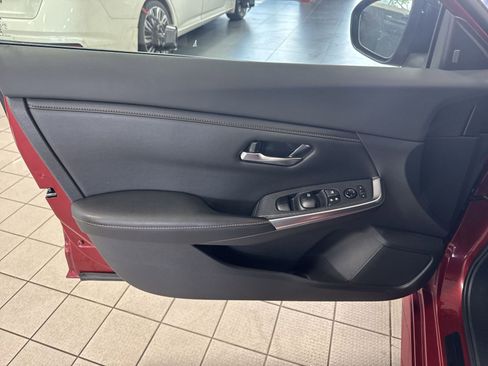 Certified 2023 Nissan Sentra SR w/ Electronics Package FWD image 27
