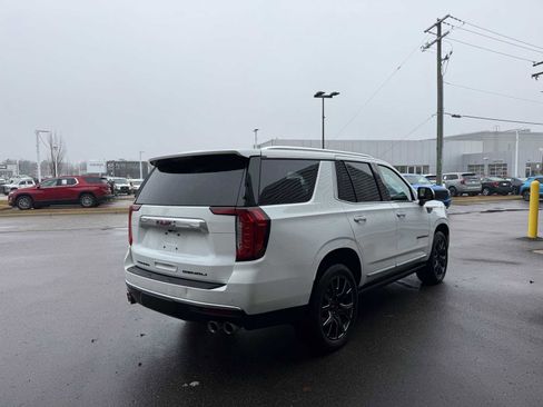 Used 2024 GMC Yukon Denali image 3