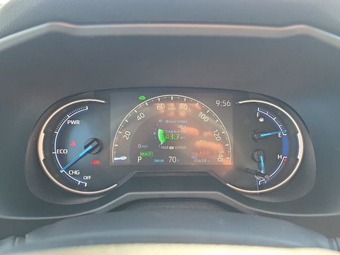 Certified 2025 Toyota RAV4 XLE w/ Convenience Package AWD/4WD image 10