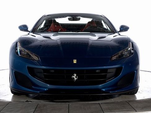 Certified 2019 Ferrari Portofino image 12