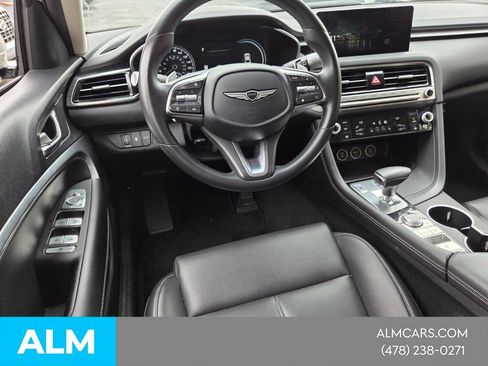 Used 2025 Genesis G70 2.5T RWD image 6