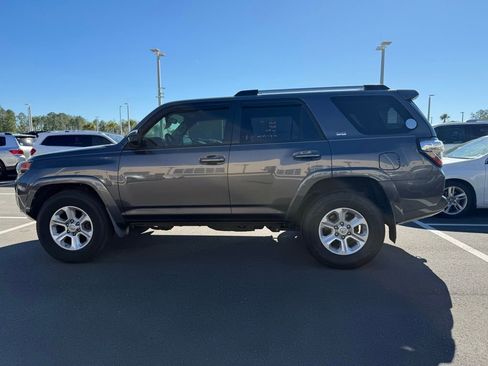 Used 2019 Toyota 4Runner SR5 image 4