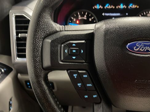 Used 2016 Ford F150 XLT w/ Equipment Group 301A Mid RWD image 6