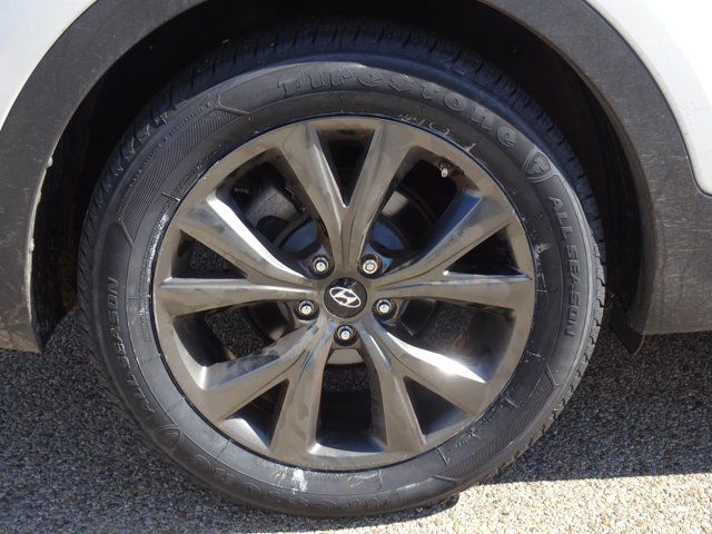 Used 2018 Hyundai Santa Fe Sport w/ 2.0T Ultimate Tech Package 05 AWD/4WD image 29