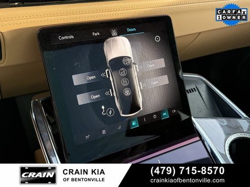 Used 2026 Cadillac Escalade IQL Luxury image 16