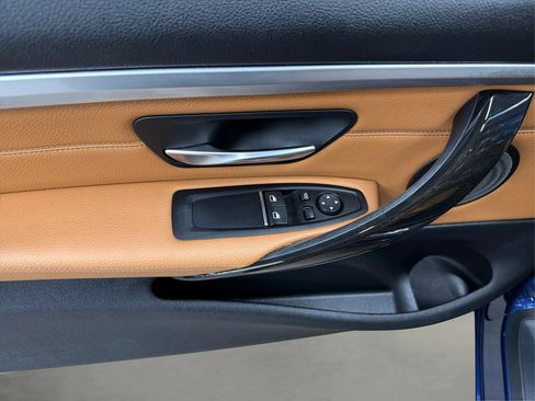 Used 2020 BMW 430i Coupe w/ Executive Package RWD image 17