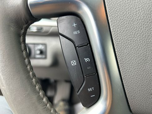 Used 2015 Chevrolet Traverse LT image 19