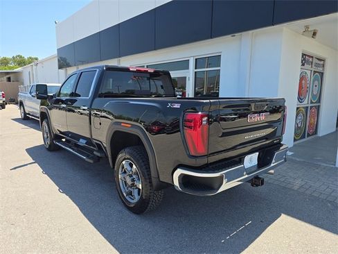 New 2025 GMC Sierra 2500 SLT w/ SLT Premium Package image 5