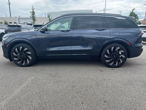Used 2024 Lincoln Nautilus Black Label w/ Jet Appearance Package (87T) AWD/4WD image 2