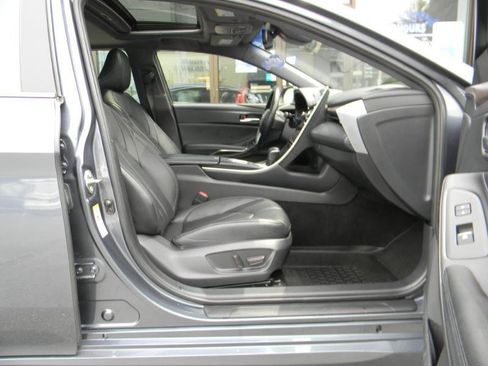 Used 2019 Toyota Avalon XLE w/ Moonroof Package FWD image 14