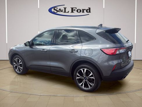 Certified 2022 Ford Escape SE w/ SE Sport Appearance Package AWD/4WD image 5