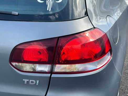 Used 2011 Volkswagen Golf TDI image 17
