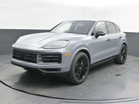 New 2026 Porsche Cayenne image 1