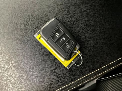 Used 2023 Volkswagen Atlas Cross Sport SE image 14