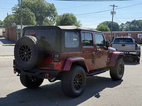 Used 2012 Jeep Wrangler Unlimited Sport AWD/4WD image 8