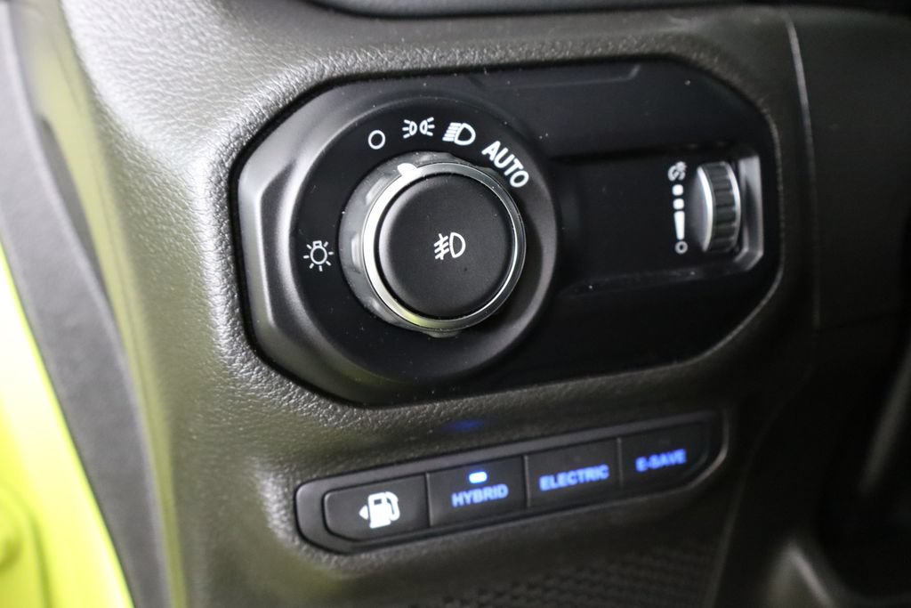 Used 2023 Jeep Wrangler Unlimited Sahara w/ Cold Weather Group AWD/4WD image 20