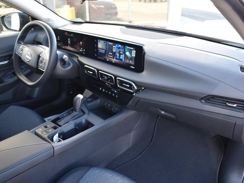 Used 2026 Nissan Sentra SV w/ Floor Mat Package FWD image 55