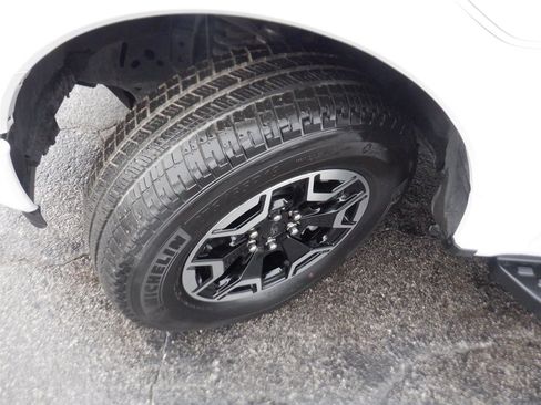 Used 2023 Ford F150 Lightning XLT image 30