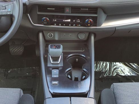 Certified 2023 Nissan Rogue SV image 20