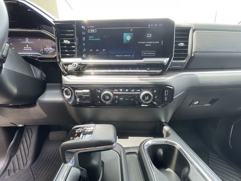 Certified 2024 Chevrolet Silverado 1500 LTZ AWD/4WD image 35