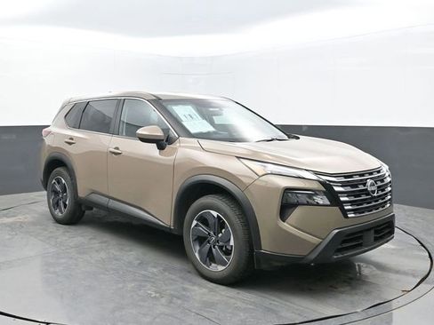 Used 2025 Nissan Rogue SV image 7