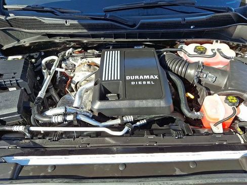 Used 2024 Chevrolet Silverado 1500 Custom Trail Boss w/ Dark Appearance Package image 30