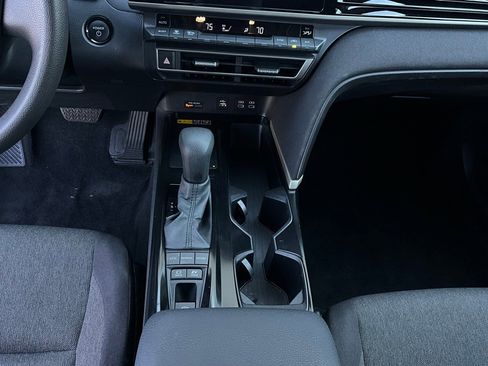 Used 2025 Toyota Camry LE image 16