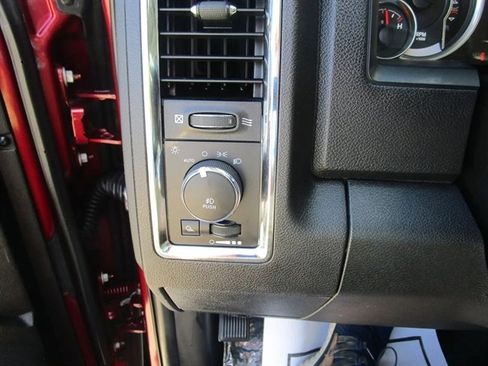 Used 2017 RAM 1500 Laramie w/ Convenience Group image 31