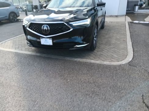 Used 2023 Acura MDX SH-AWD w/ Technology Package image 2