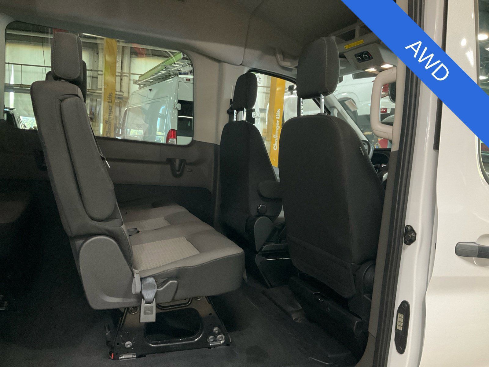 Used 2025 Ford Transit 350 XLT AWD/4WD image 17