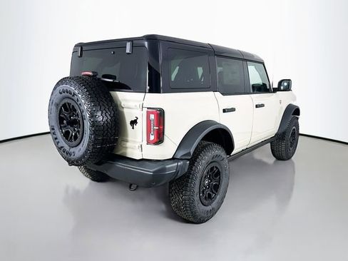 New 2026 Ford Bronco Badlands image 7