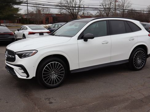 Used 2024 Mercedes-Benz GLC 300 4MATIC w/ AMG Line image 1
