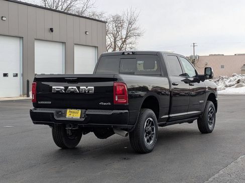 Used 2025 RAM 3500 Laramie AWD/4WD image 7