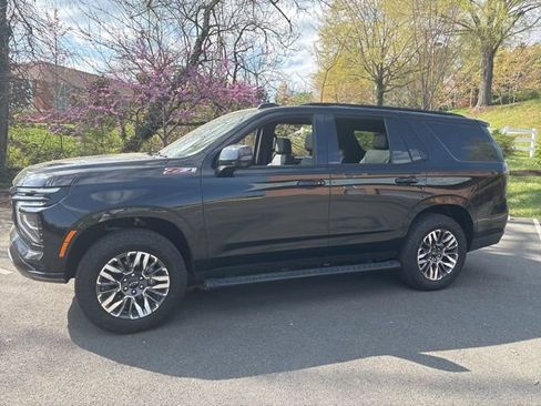 Used 2025 Chevrolet Tahoe Z71 w/ Comfort Package image 1