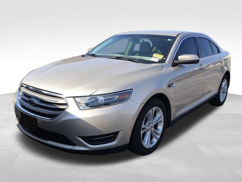 Used 2017 Ford Taurus SEL FWD image 3