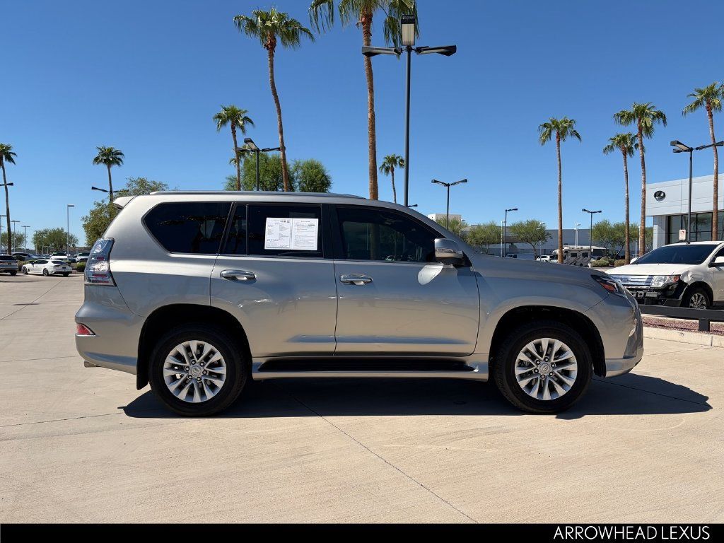 Used 2022 Lexus GX 460 Premium w/ Premium Package AWD/4WD image 8
