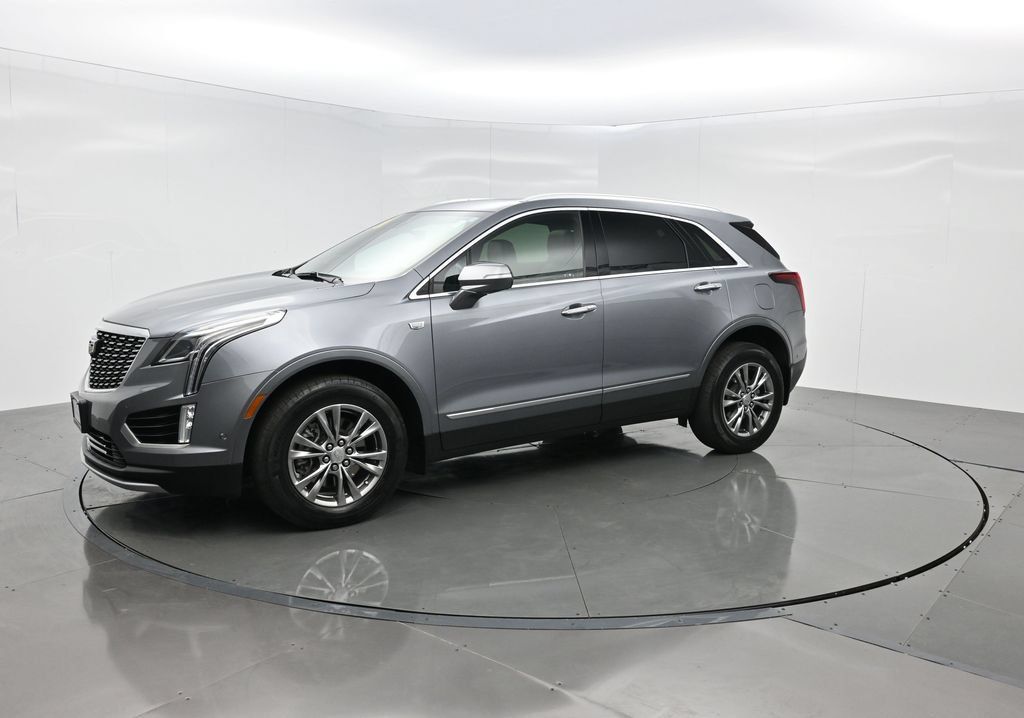 Used 2021 Cadillac XT5 Premium Luxury AWD/4WD image 2
